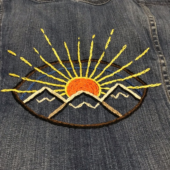 Eyes of the World ❤️ Embroidered Levi’s Jacket - Picture 7 of 8